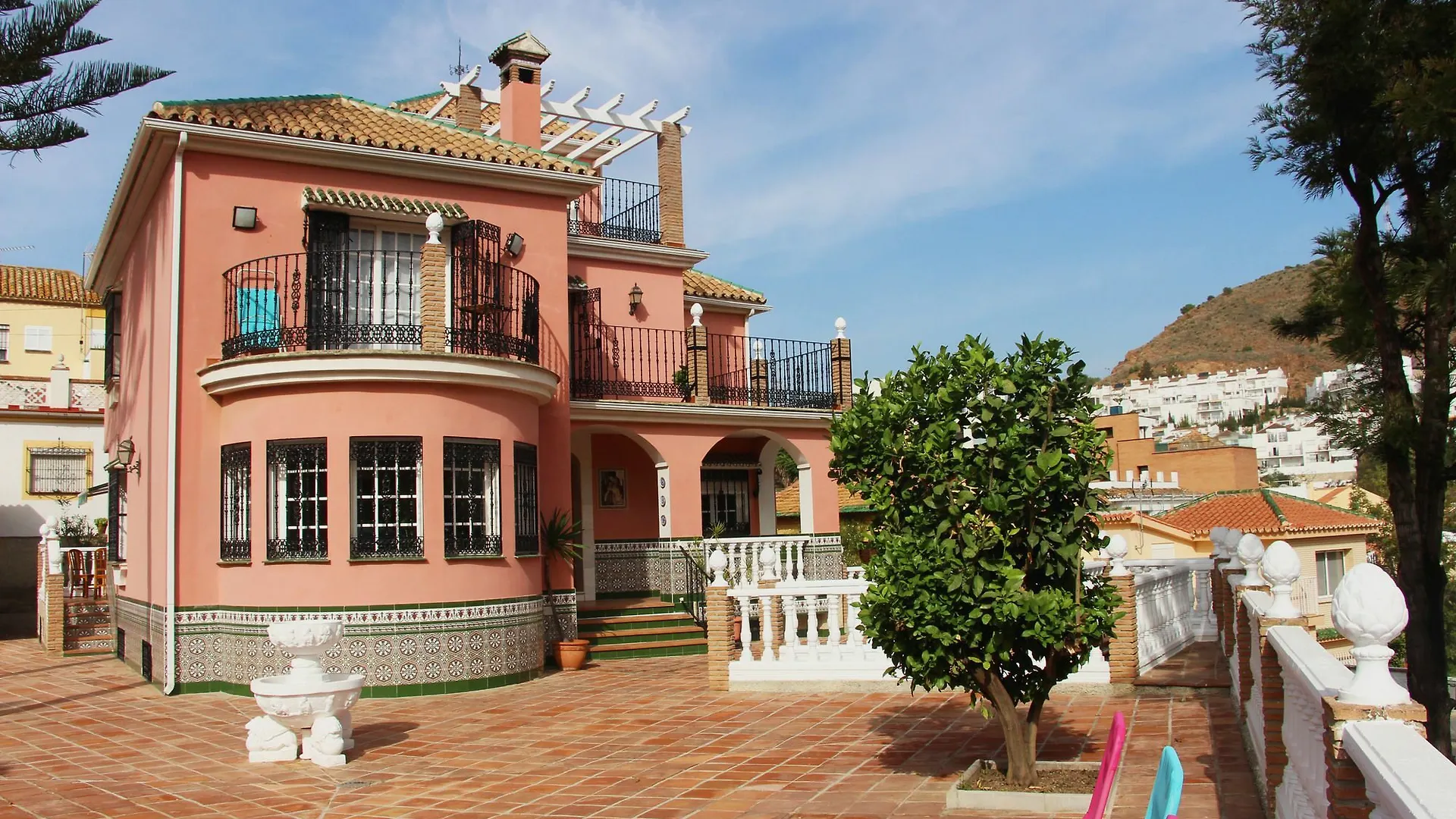 Villa Malaga contacts